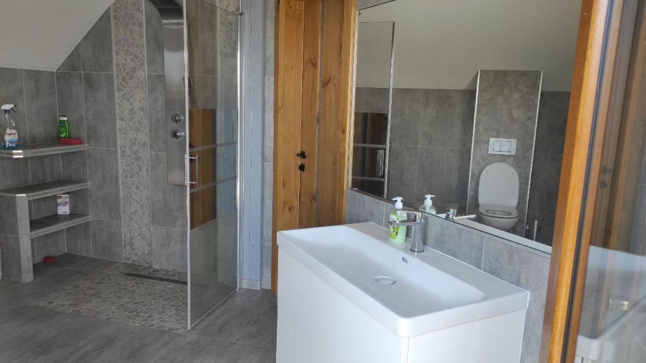 Helena Apartment Liszki Екстериор снимка